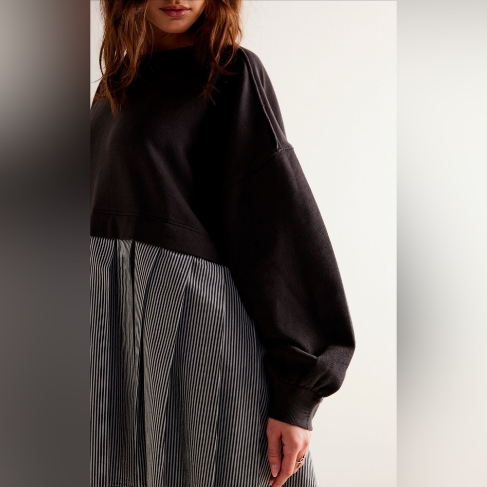 Free People Elenor Striped Sweatshirt in Washed Black Combo size Small - Picture 7 of 14